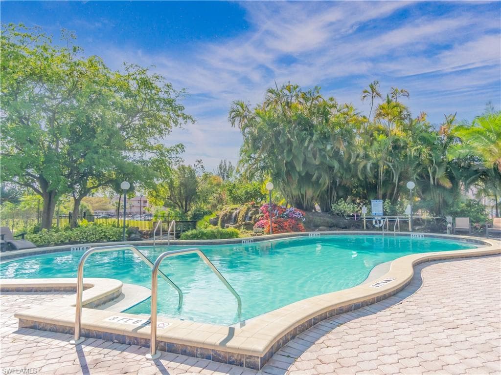 499 Forest Lakes BLVD 2-309-2