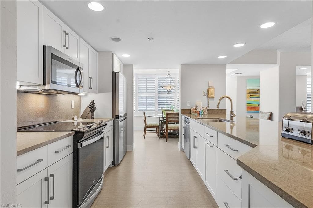6620 Estero BLVD 1105-12