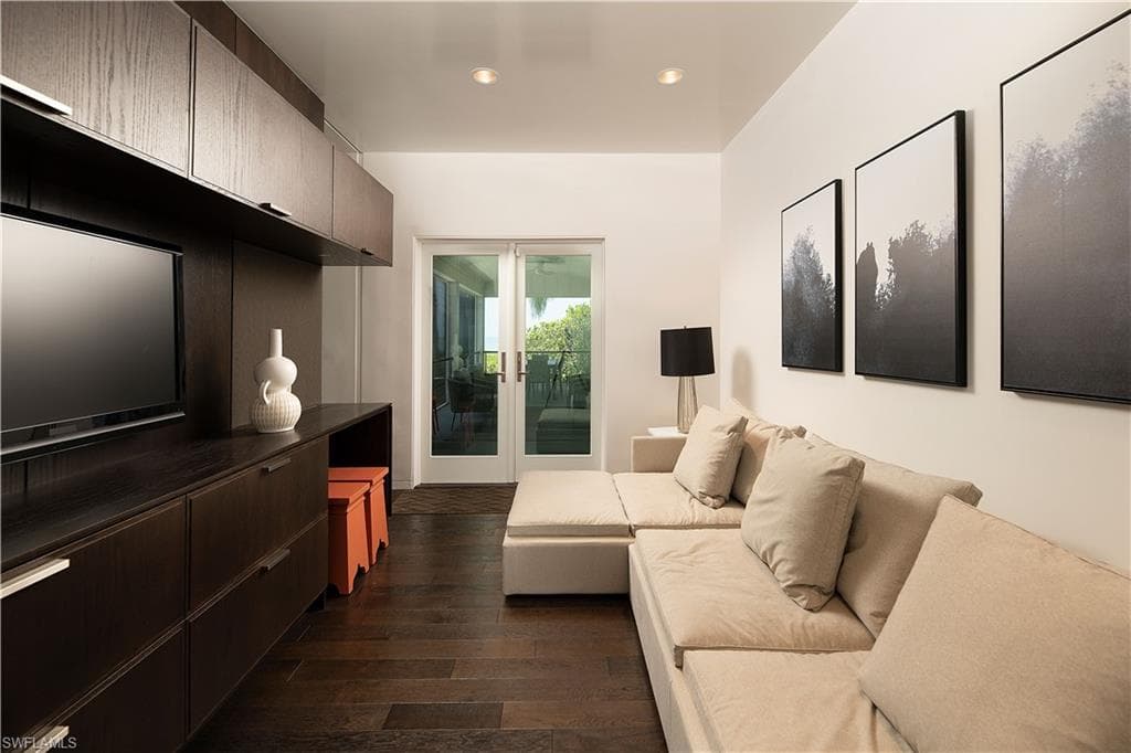 16512 Captiva DR-19