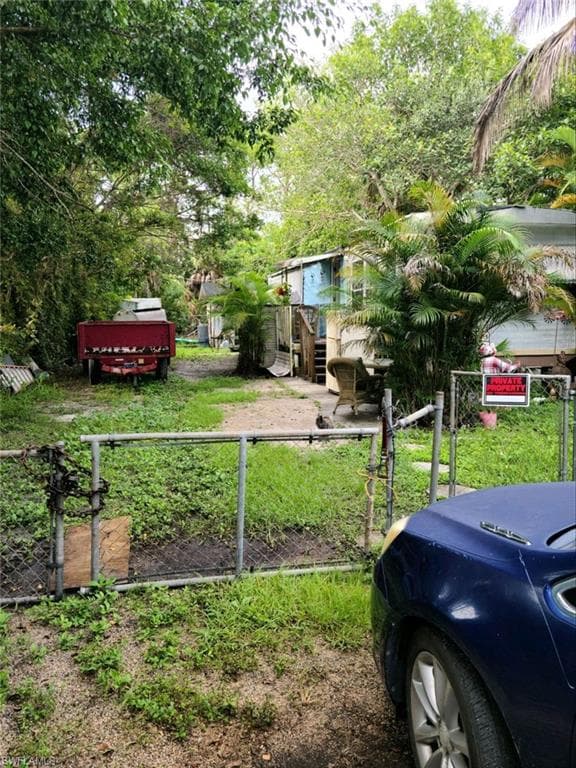 2715 Holly AVE-1