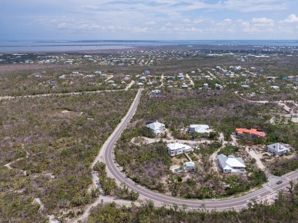 355 Cowry CT N-10