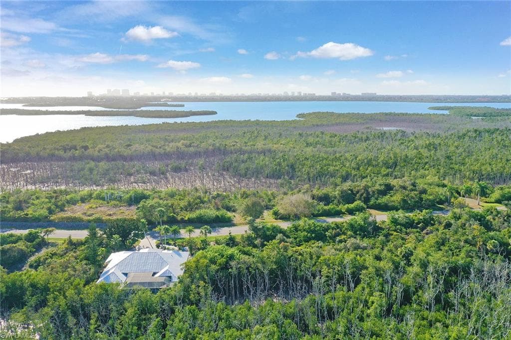780 Whiskey Creek DR-12