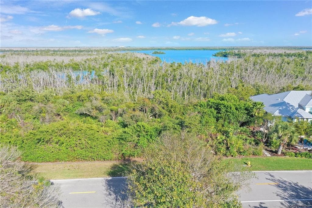 780 Whiskey Creek DR-7