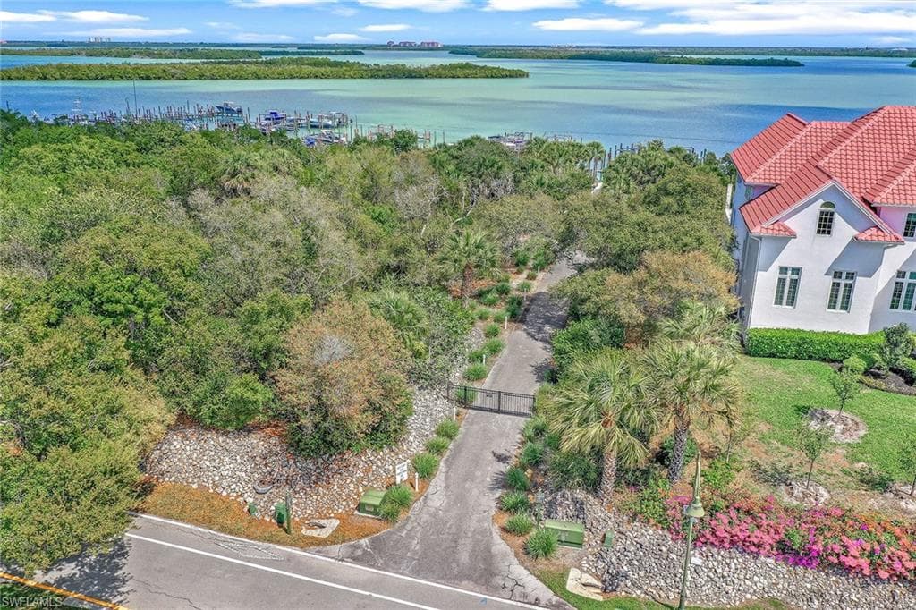 780 Whiskey Creek DR-20