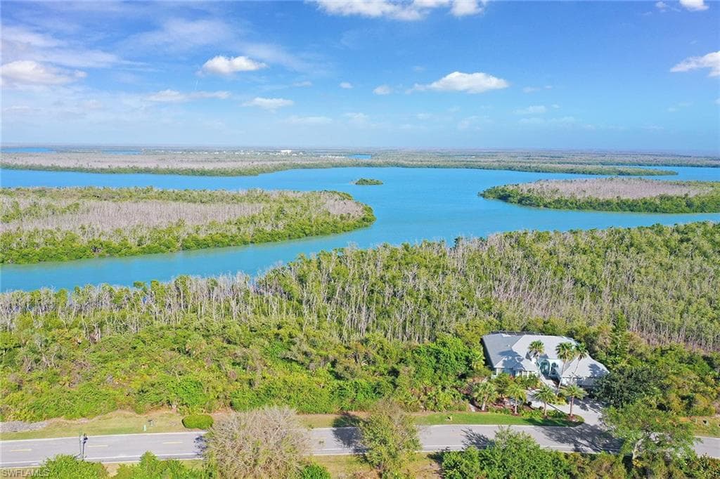 780 Whiskey Creek DR-10
