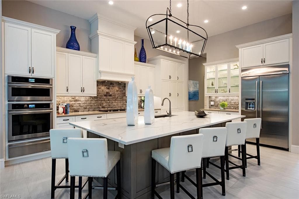 179 Mahogany DR-13