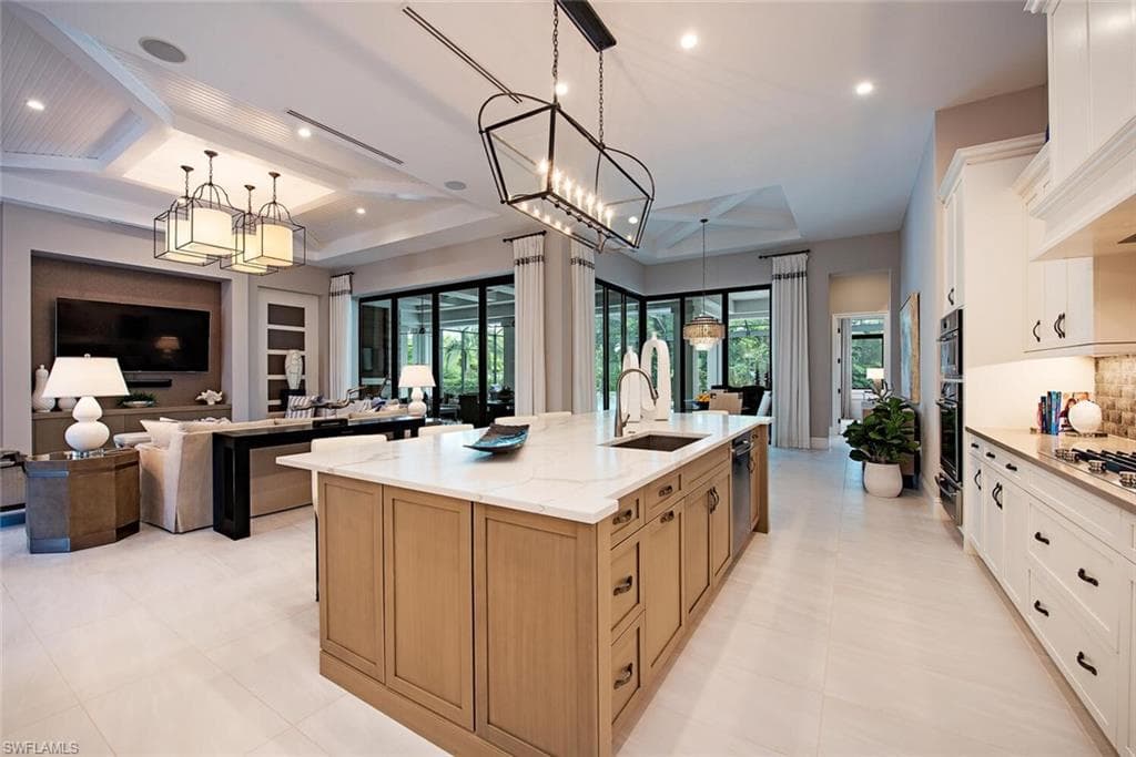 179 Mahogany DR-12