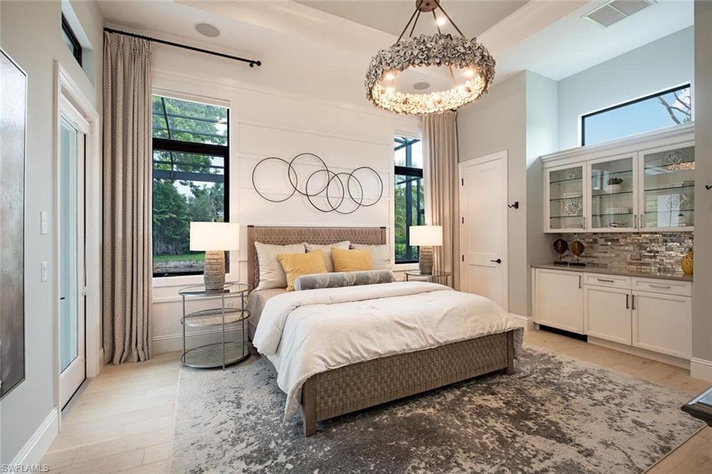 179 Mahogany DR-20