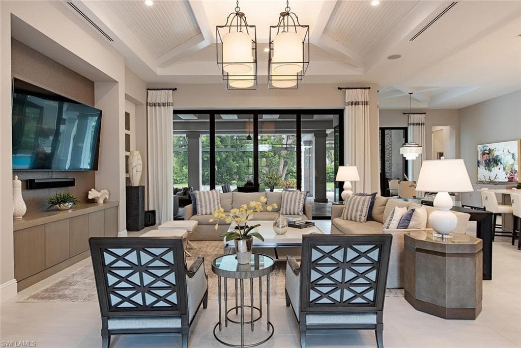 179 Mahogany DR-9