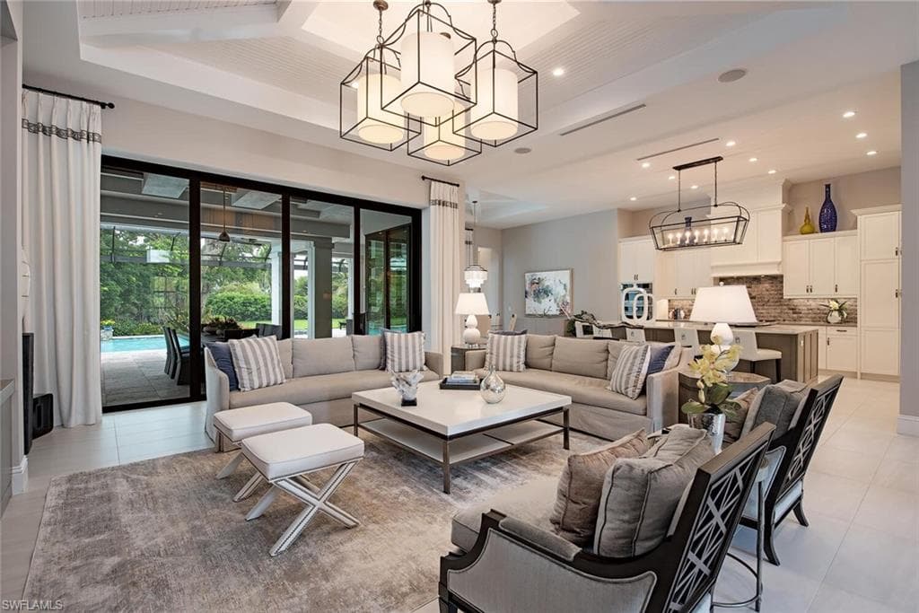 179 Mahogany DR-11