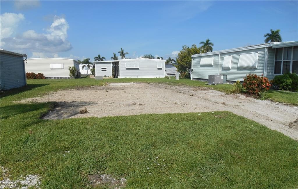 266 Shoreland DR-2