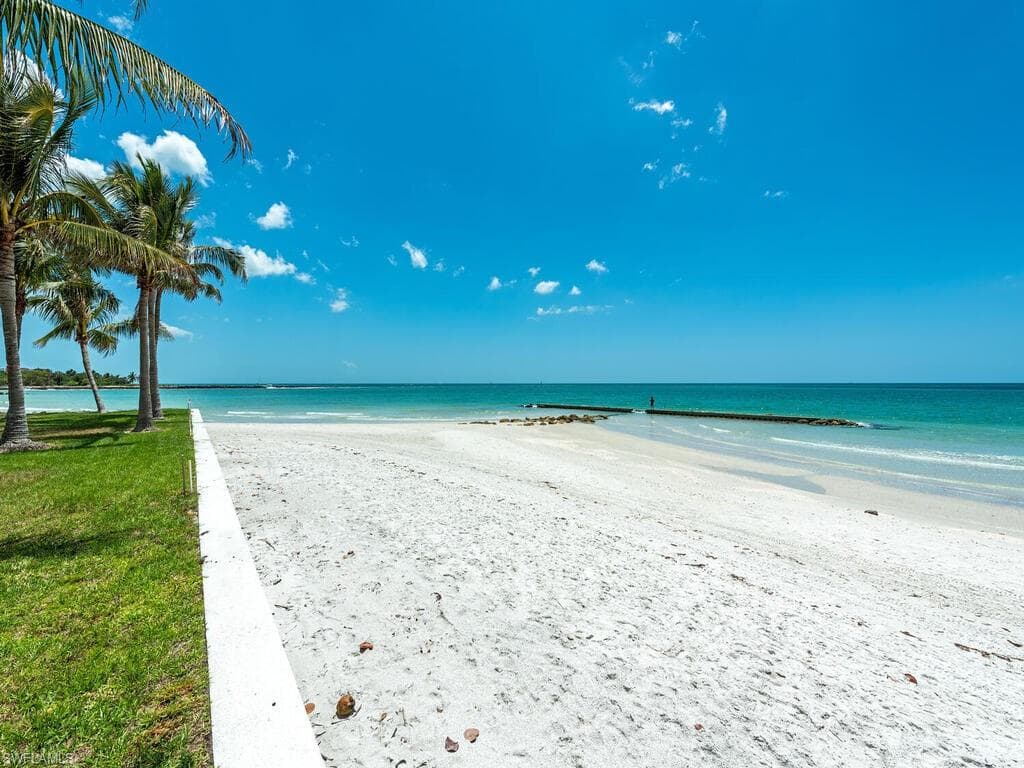 4550 GORDON DR-17