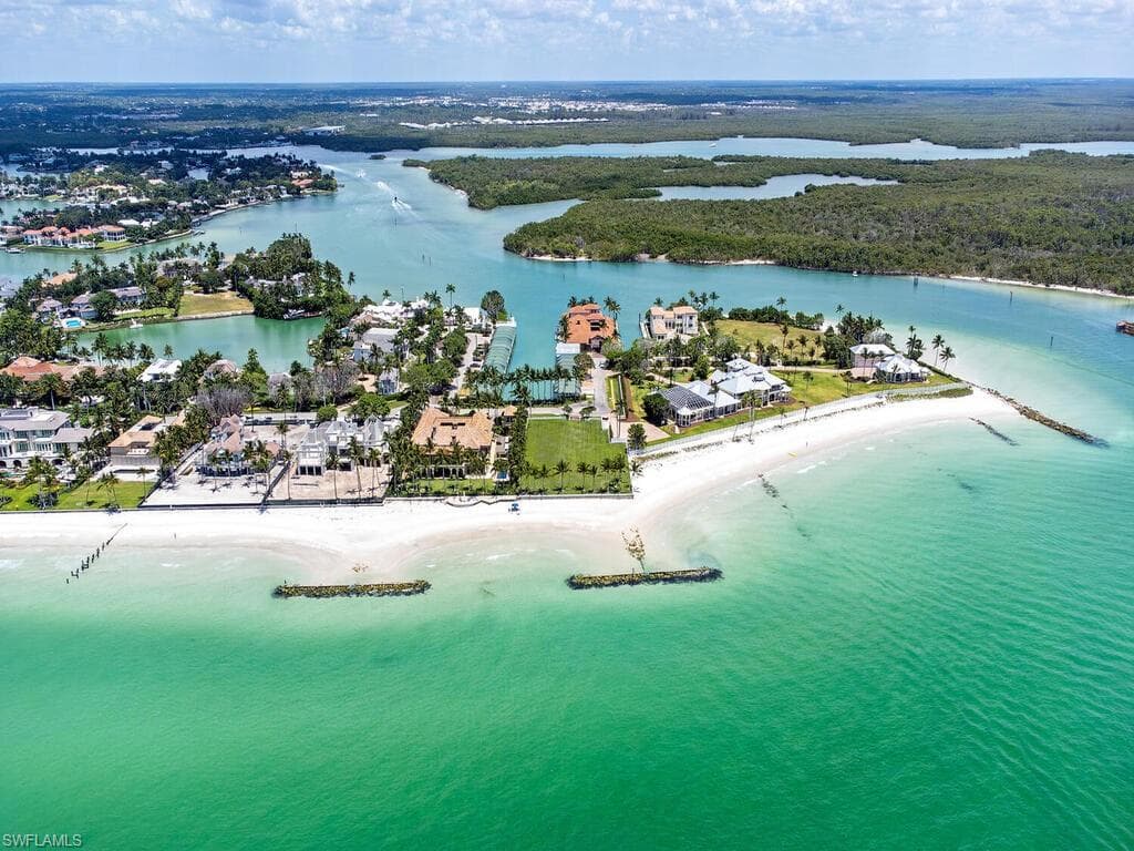 4550 GORDON DR-12