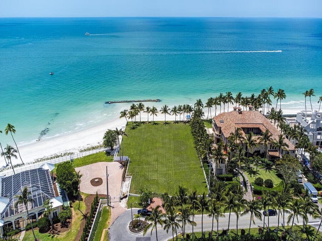 4550 GORDON DR-7