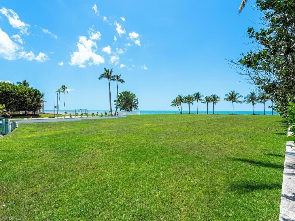 4550 GORDON DR-5