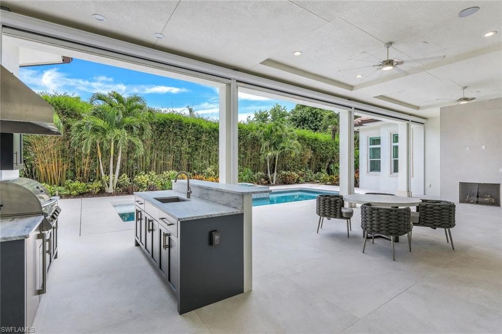 569 Neapolitan WAY-30