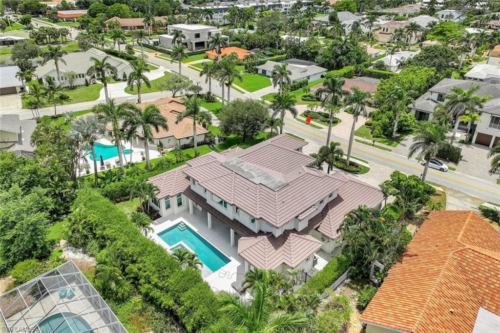 569 Neapolitan WAY-45