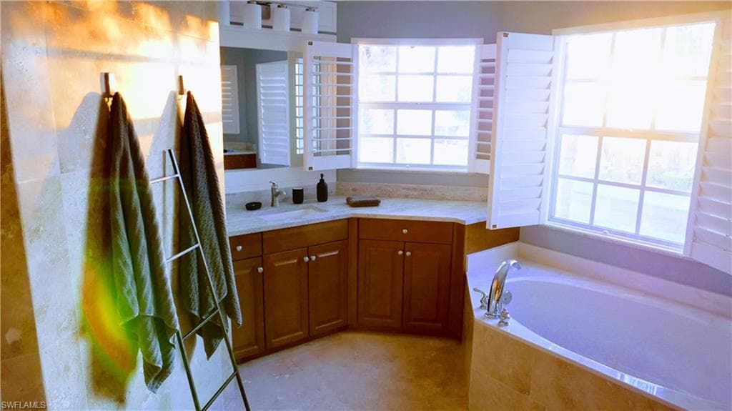 3328 SE 17th PL-25