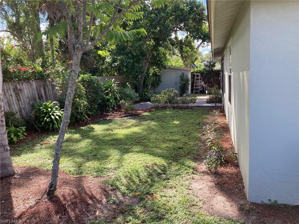 3338 Poinciana ST-4