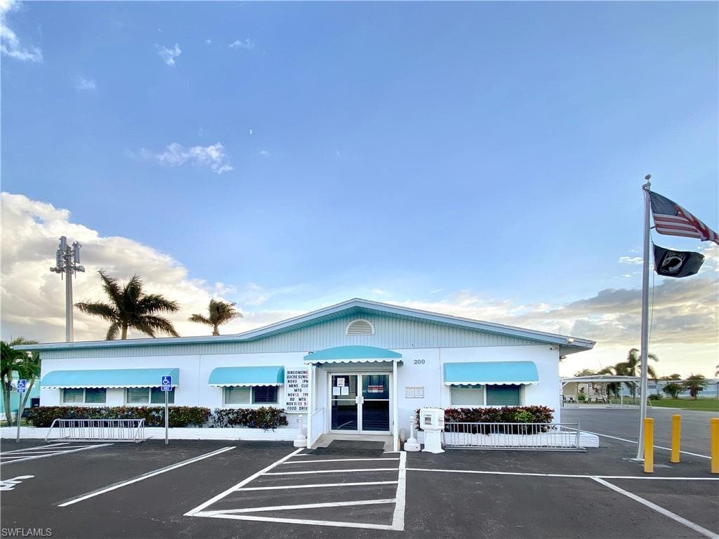 223 Derwent BLVD W-13