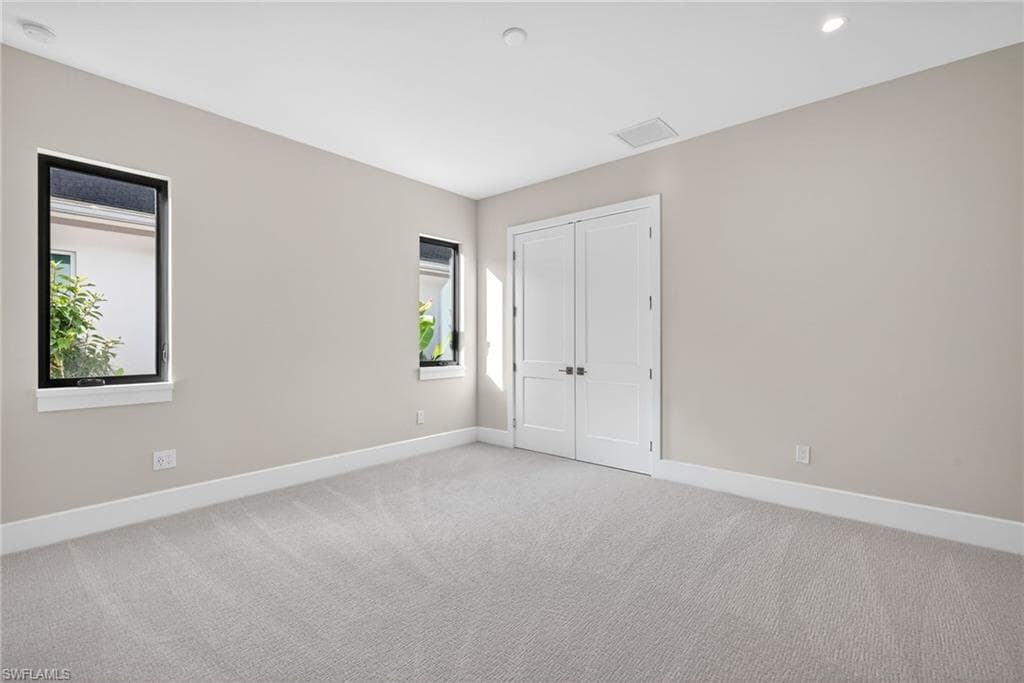 2055 Cambridge Park DR-27