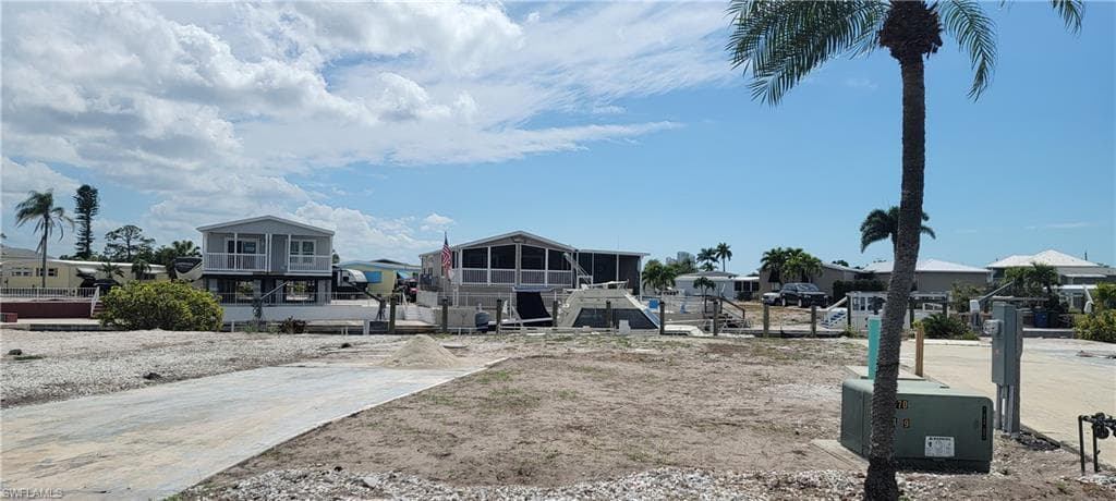 4701 Lahaina LN-12