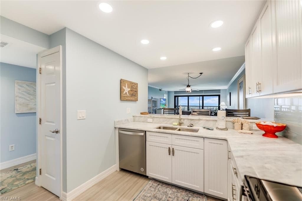 15123 Captiva DR 103-9