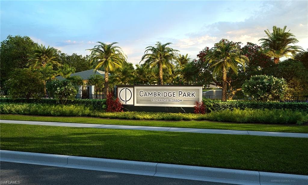 2032 Cambridge Park DR-39