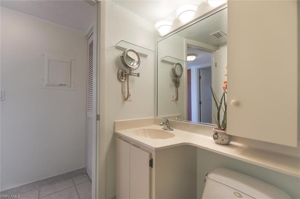 6899 Estero BLVD 251-13