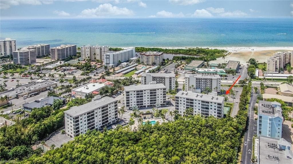 6899 Estero BLVD 251-18