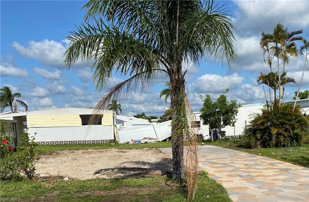 241 Tangerine DR-1