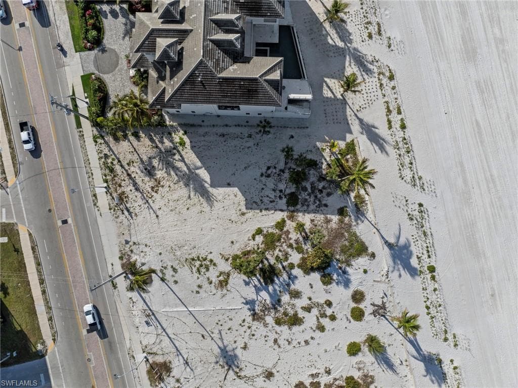 3750 Estero BLVD-11