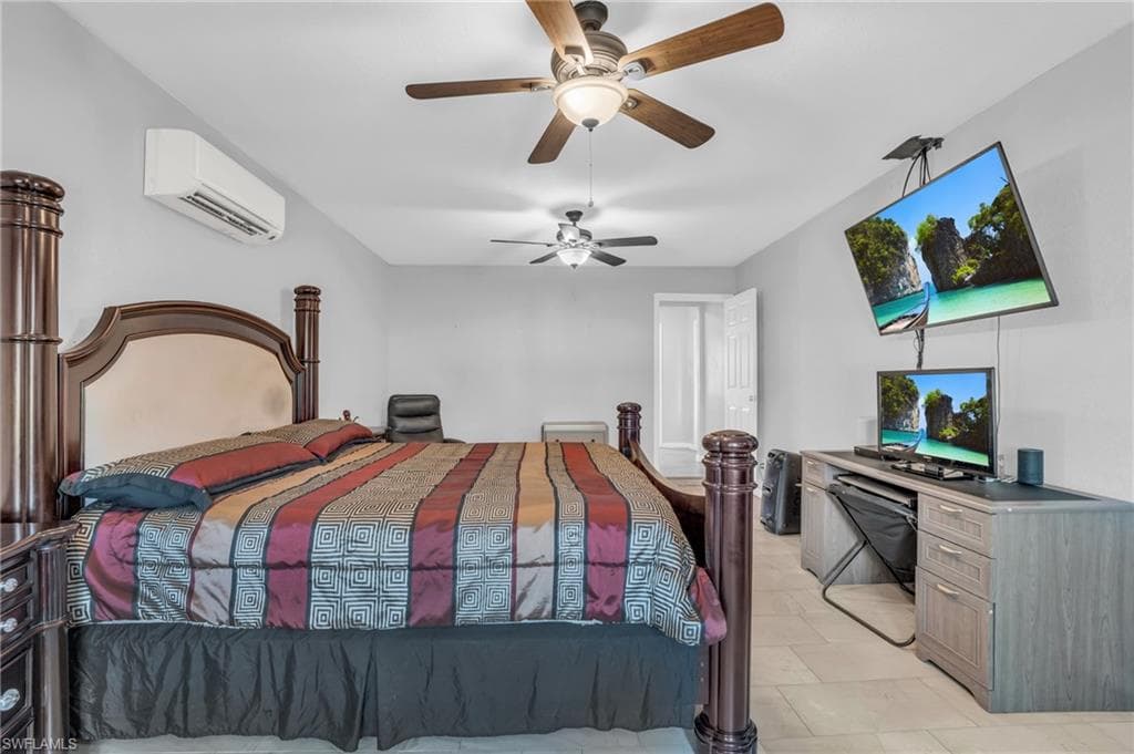 883 Coconut CIR E-17