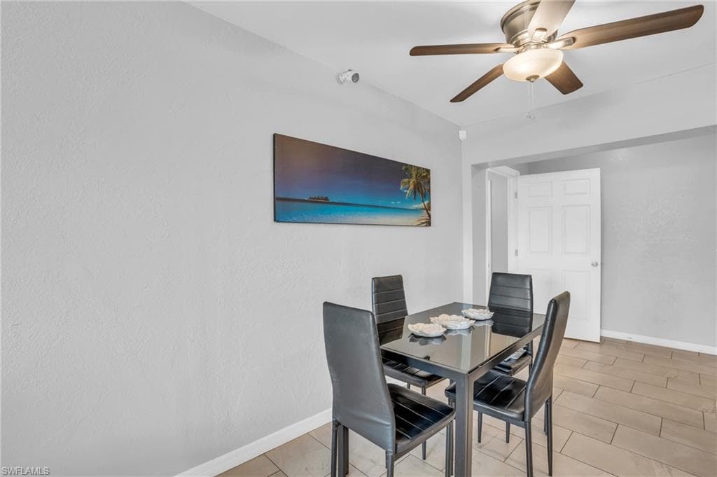 883 Coconut CIR E-11