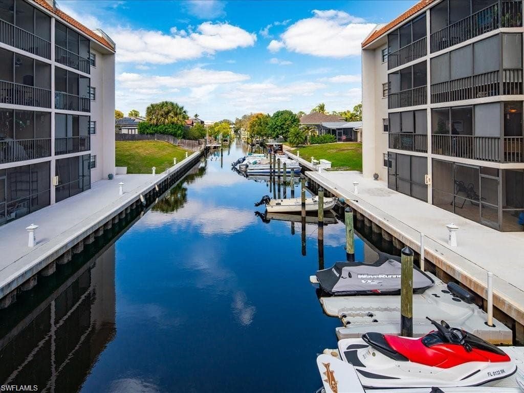 9395 Pennsylvania AVE 20-16