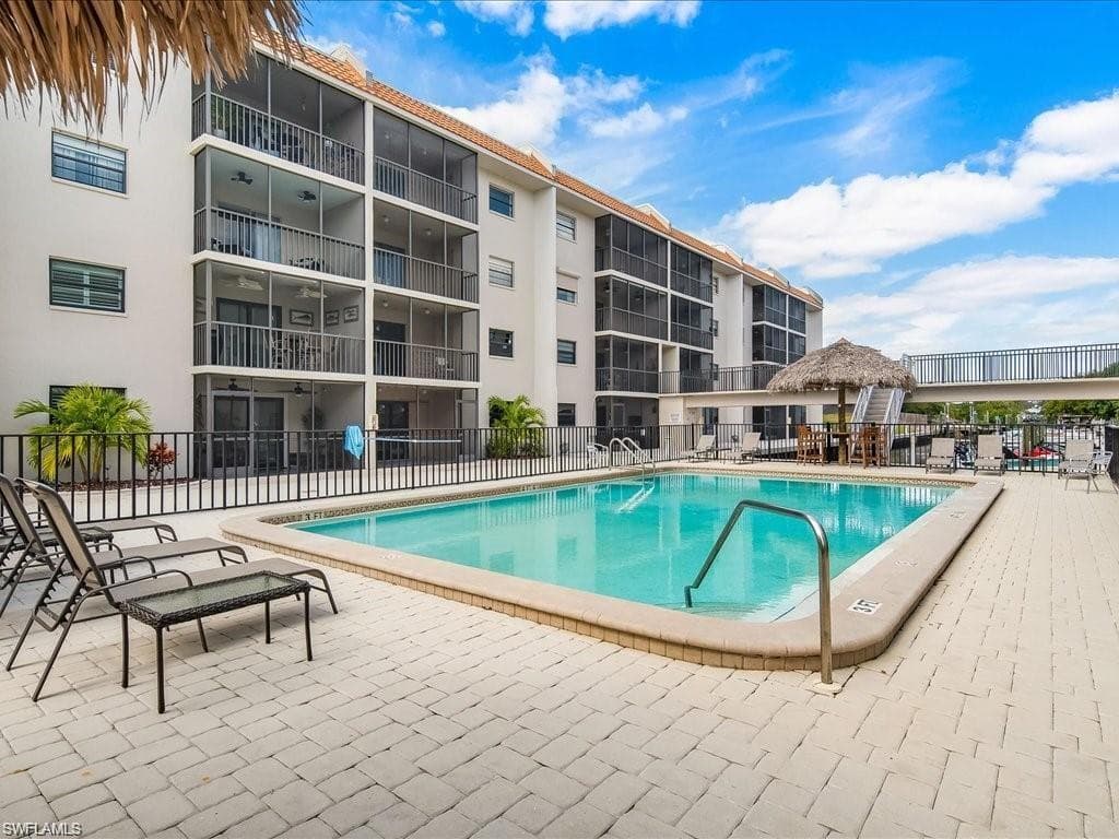 9395 Pennsylvania AVE 20-18