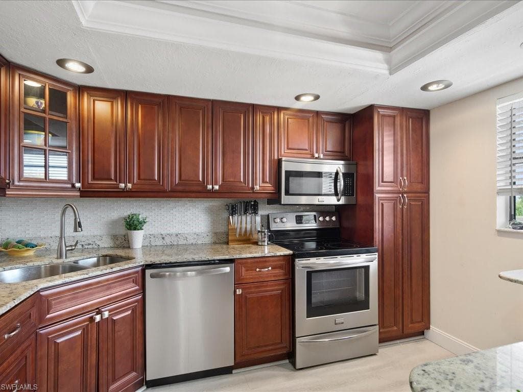 9395 Pennsylvania AVE 20-8