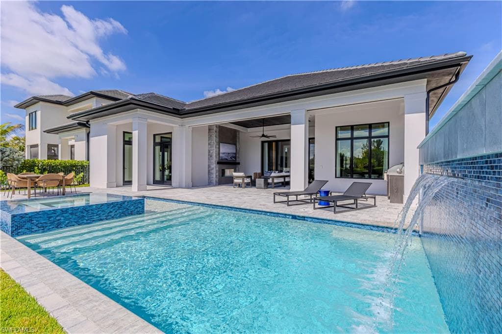 6708 Newport RD-23