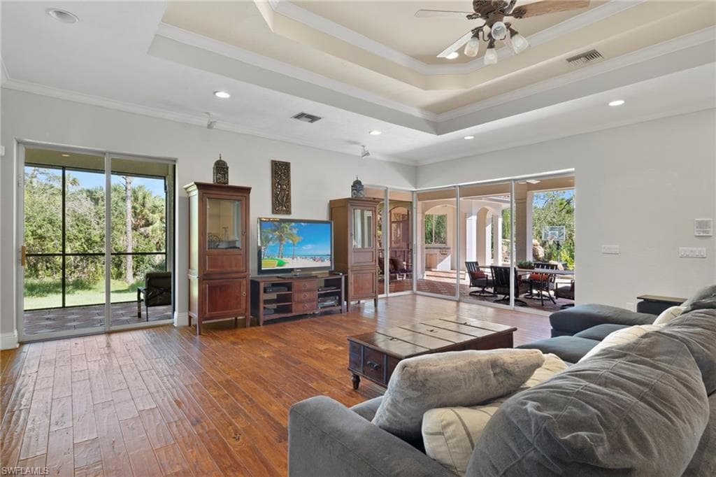 15401 Old Wedgewood CT-11