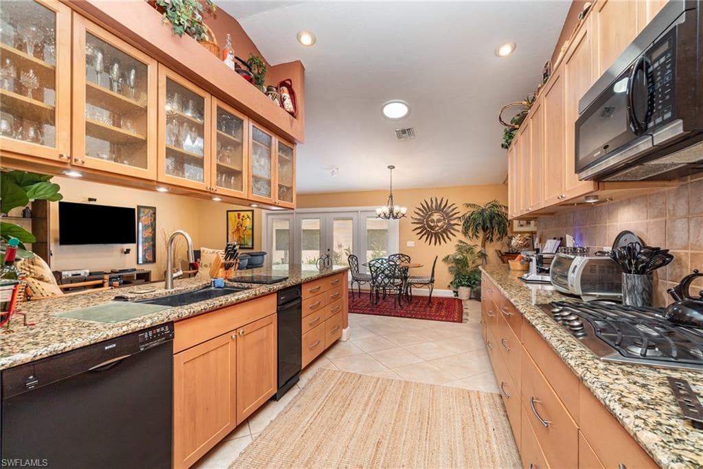 15854 Gleneagle CT-17