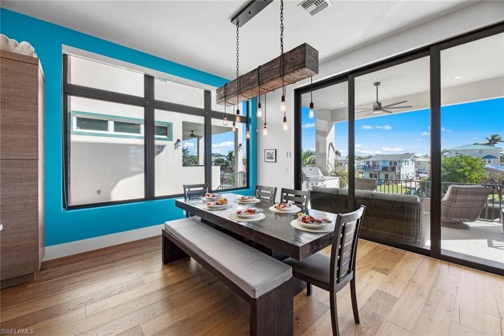 250 Crescent ST-13
