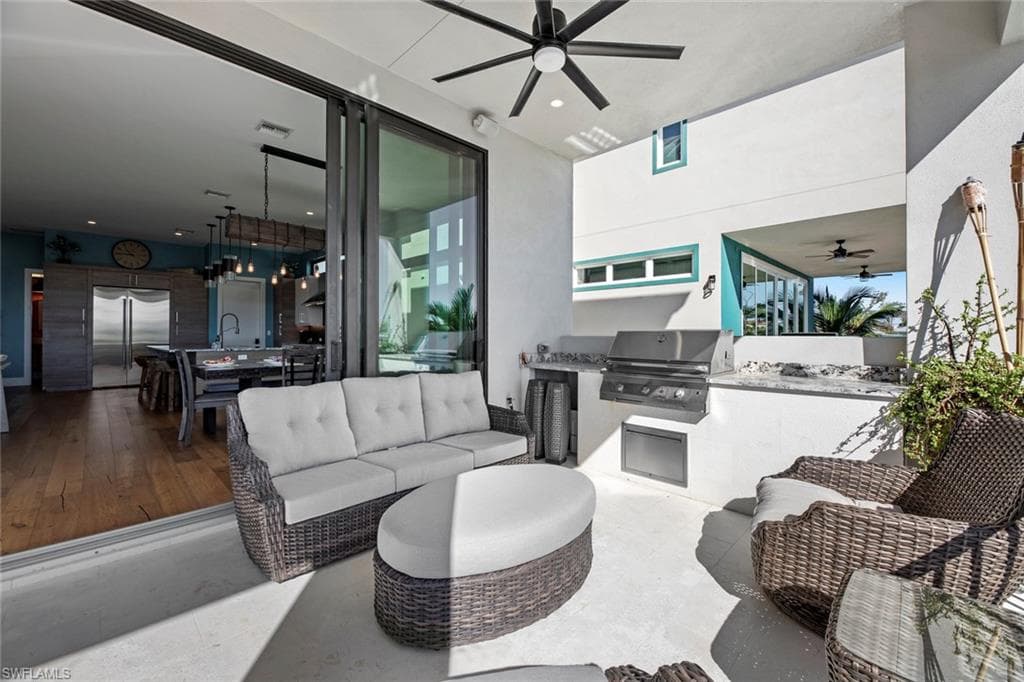 250 Crescent ST-17