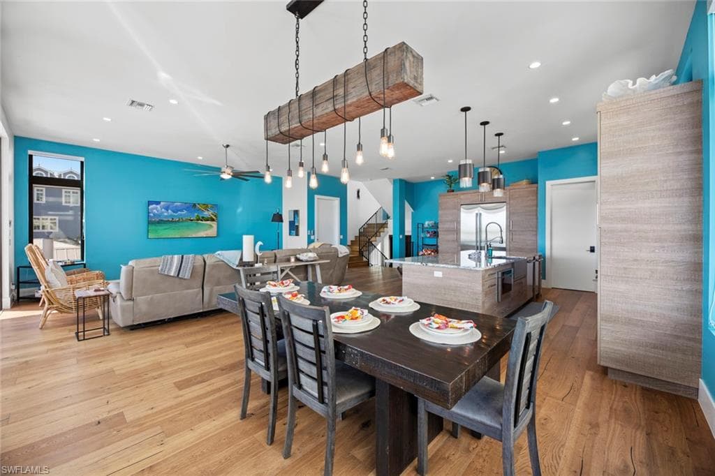 250 Crescent ST-14