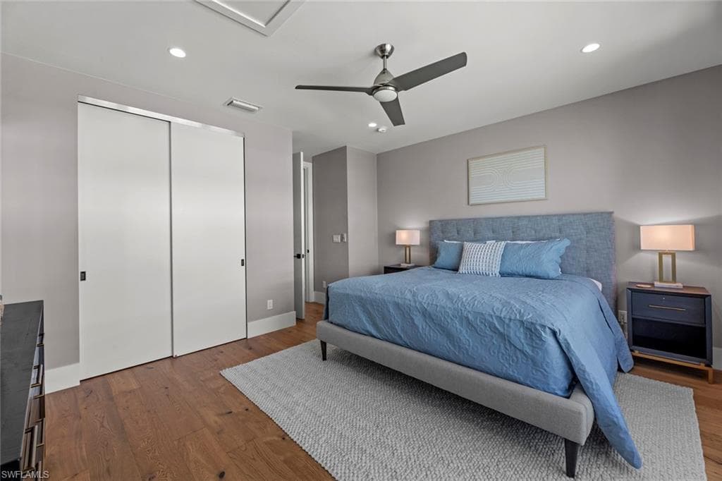 250 Crescent ST-31