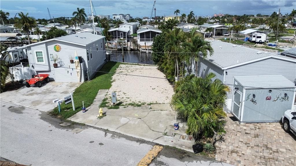 36 Emily LN-9