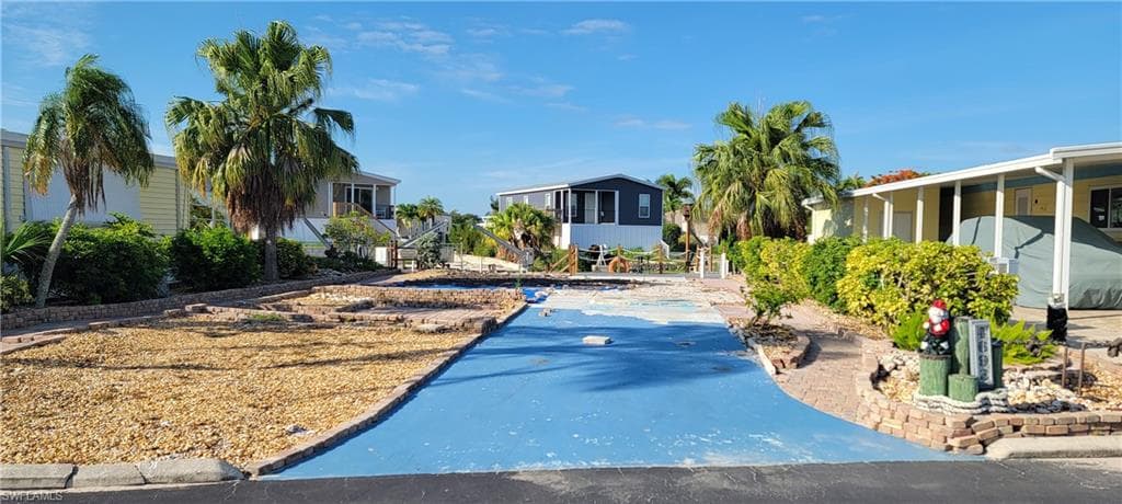 4693 Mai Kai LN-2