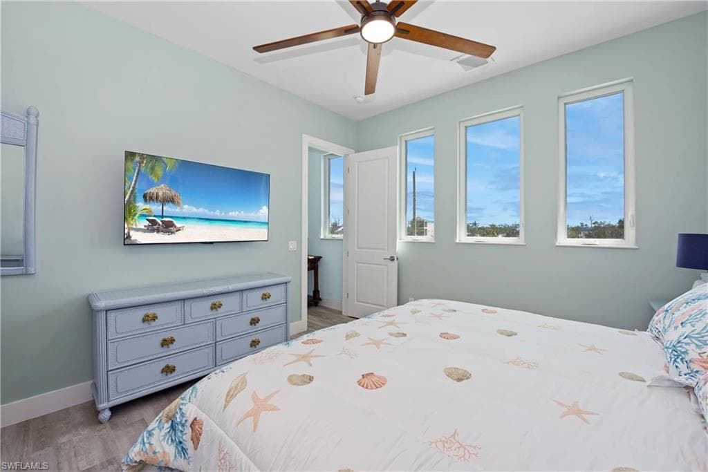 151 Chapel ST-11