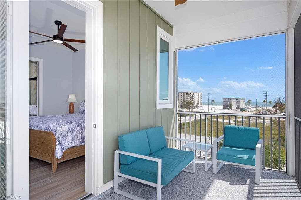 151 Chapel ST-8