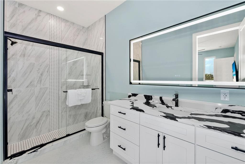 151 Chapel ST-21