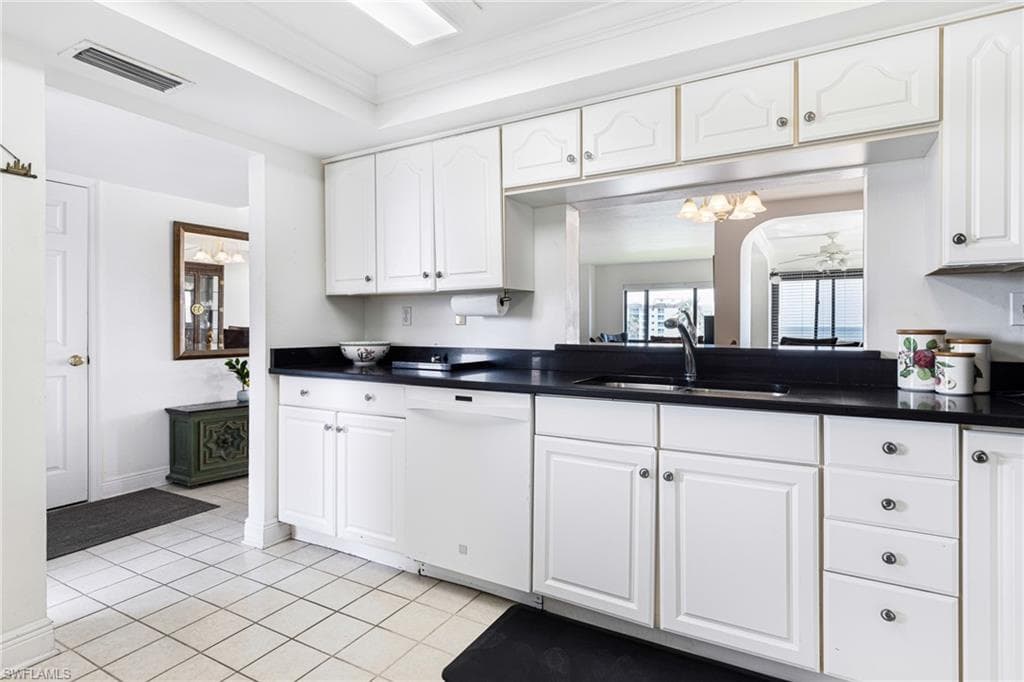 6672 Estero BLVD A508-18